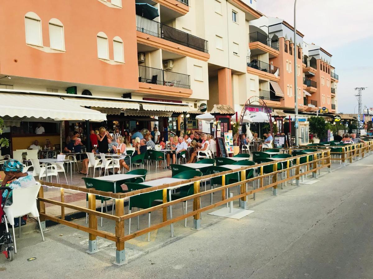 Lovely Apartment In Playa Flamenca Orihuela Buitenkant foto